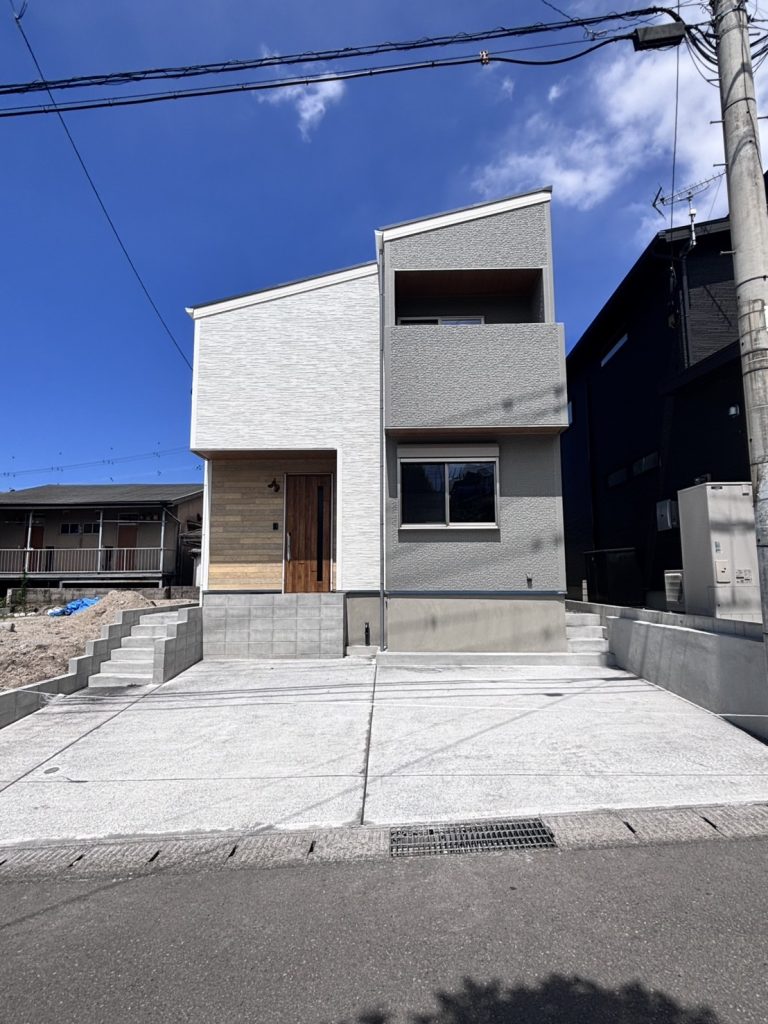 玉里団地2丁目　新築戸建て