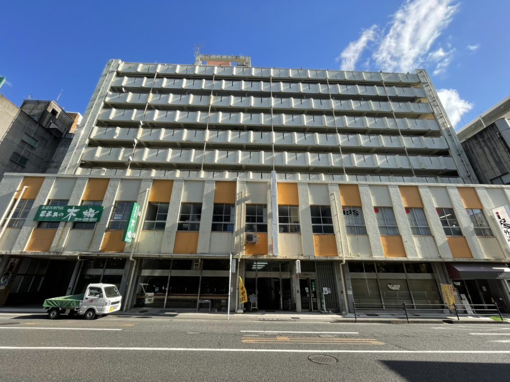 一二三ビル6階　売マンション