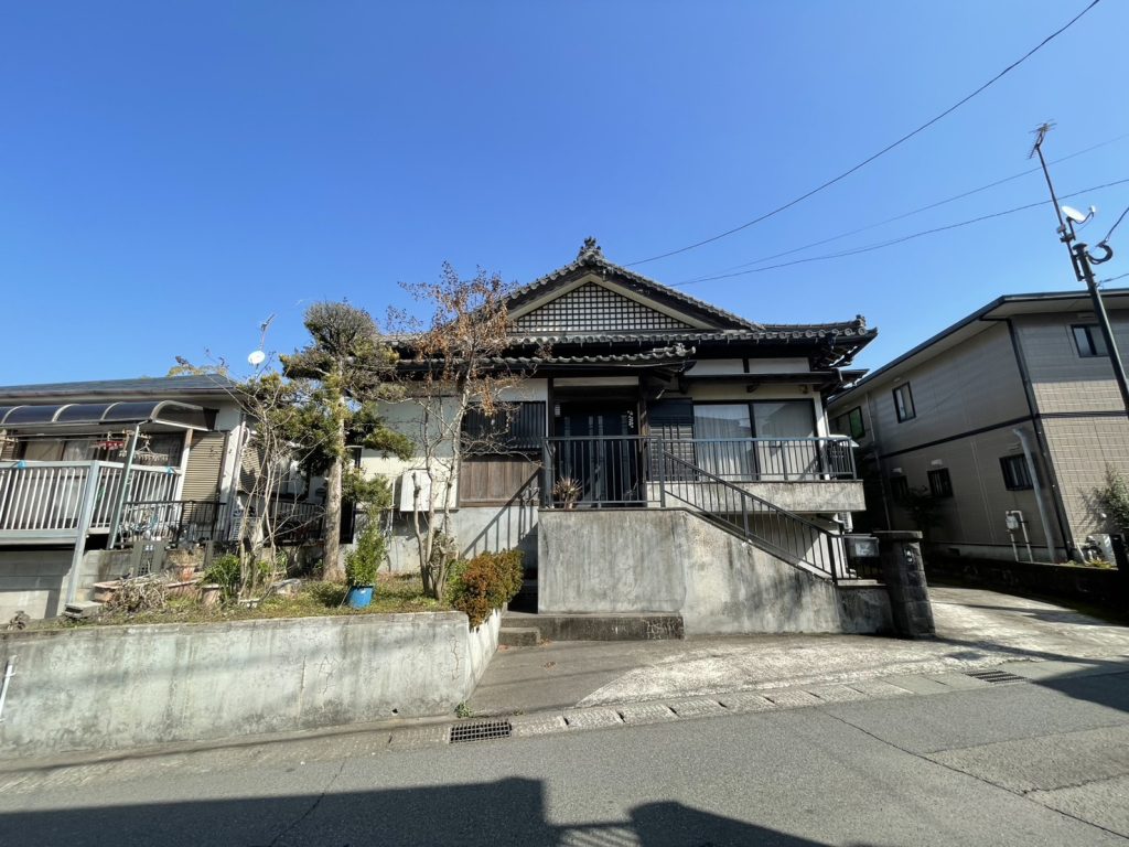 春日町　中古戸建て　